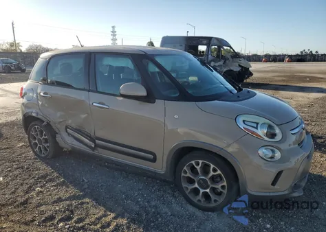 2014 Fiat 500L Trekking z USA, uszkodzony, nr VIN ZFBCFADH5EZ020235